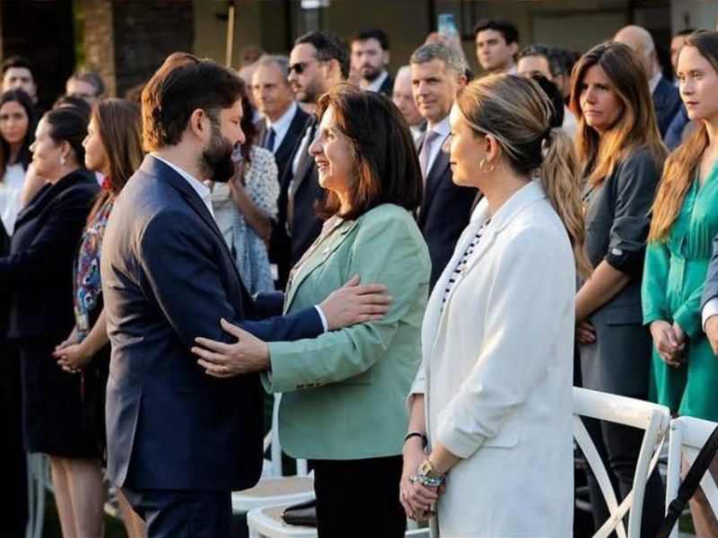 Encendido del árbol de Navidad con el Presidente Boric